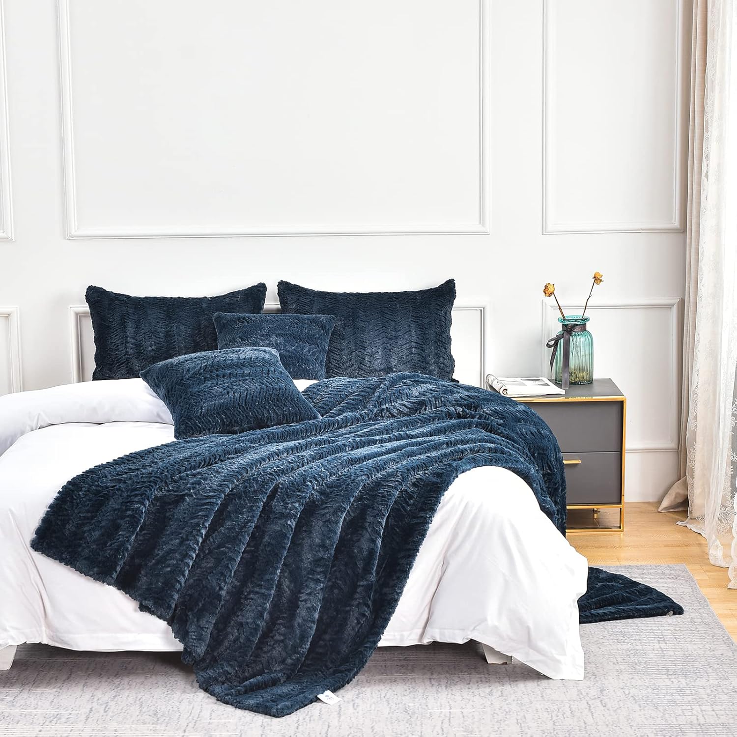 YUSOKI Luxury Faux Fur Twin XL Blanket, 2-Layer