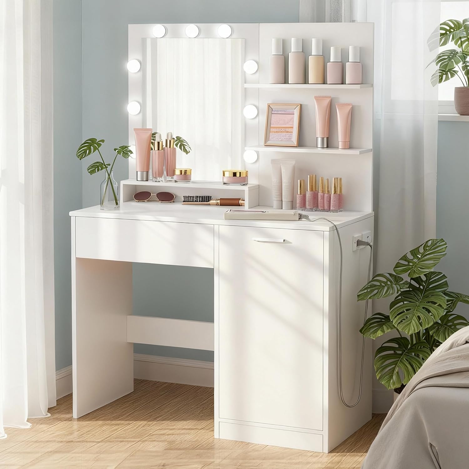 VASAGLE Kailyn Collection - Vanity Desk with Power