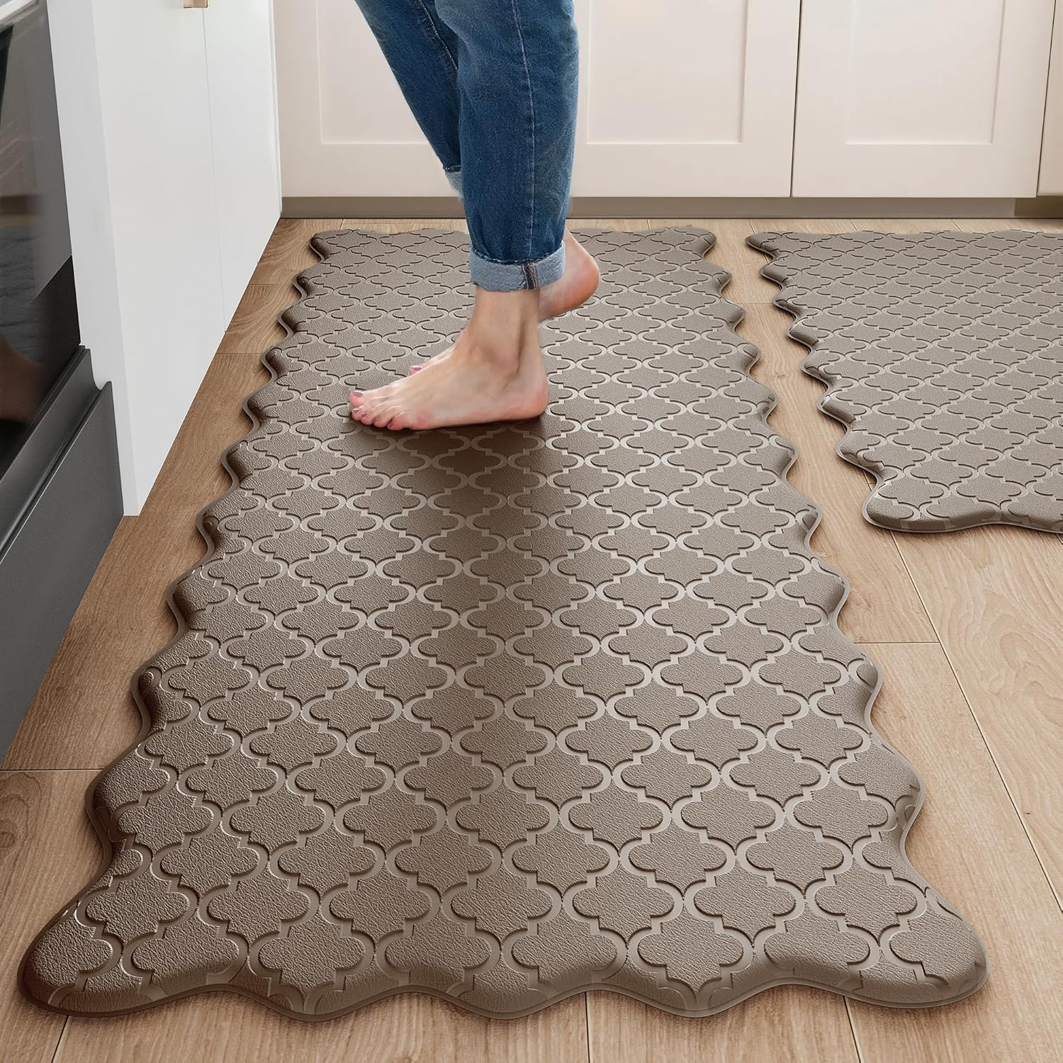 Arenarug Upgrade Scalloped Embossed Kitchen Mats for Floor